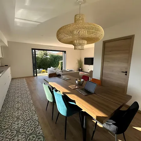 Bed & Breakfast Les Laross